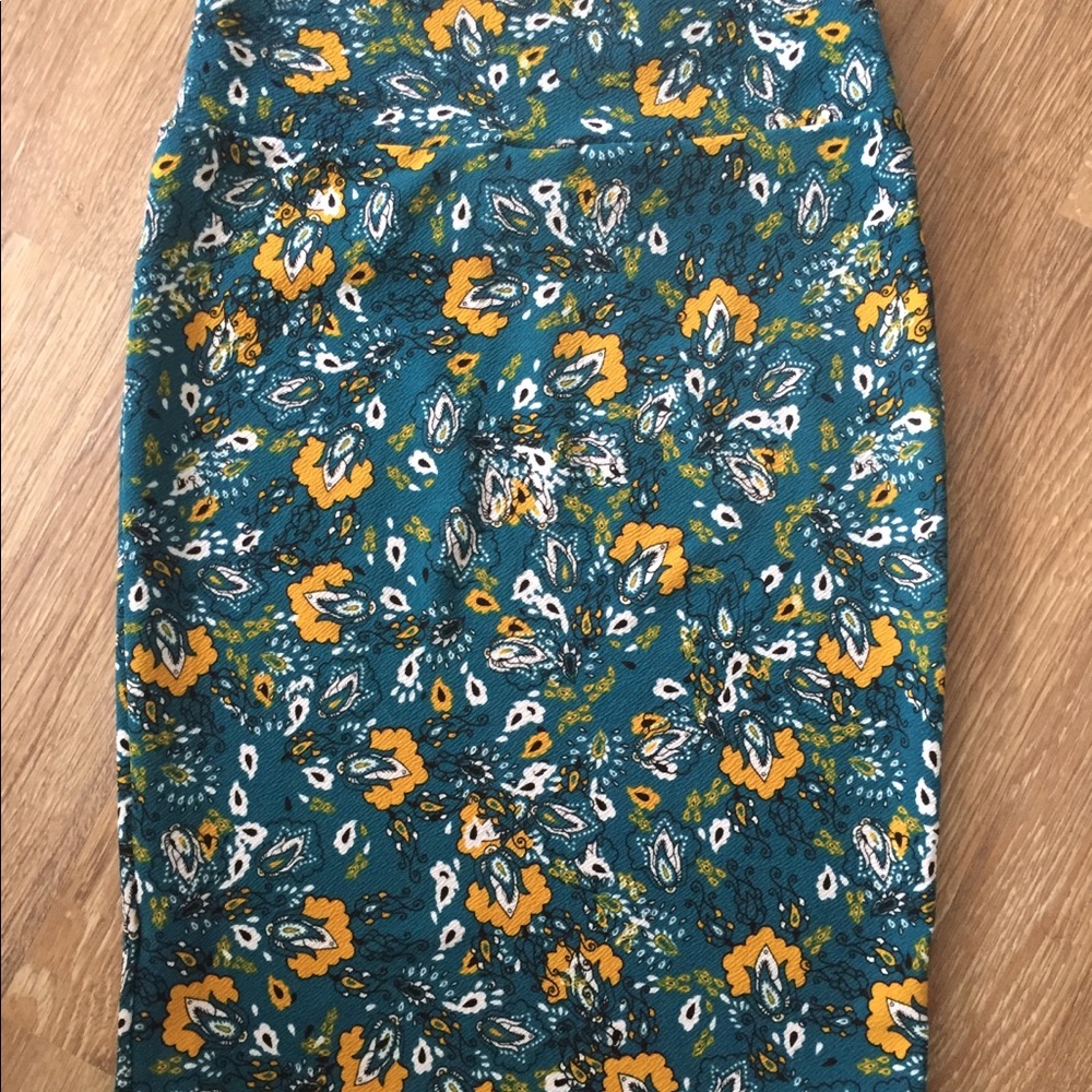 LuLaRoe Cassie
